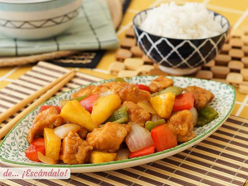 Pollo agridulce con piña
